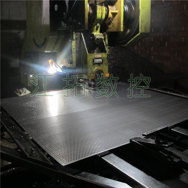 江拓數控沖床設備